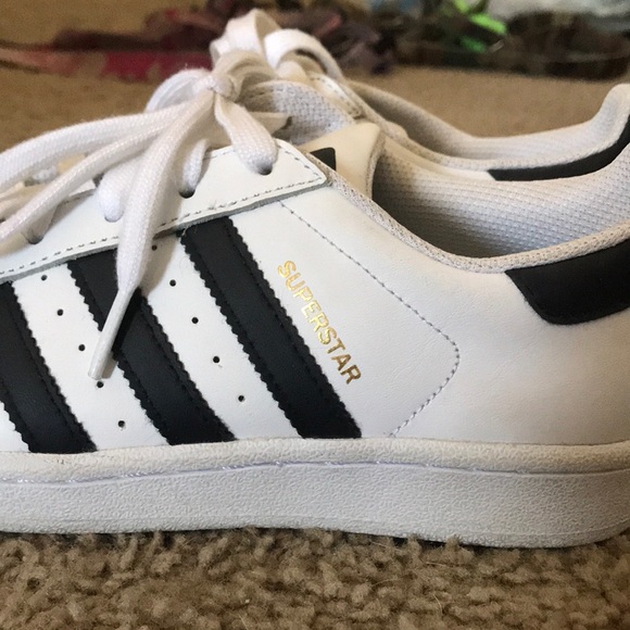 Classic Adidas Superstars - Picture 2 of 7